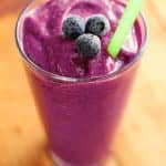 berry yogurt smoothie
