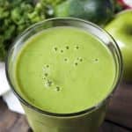 Kale and apple smoothie