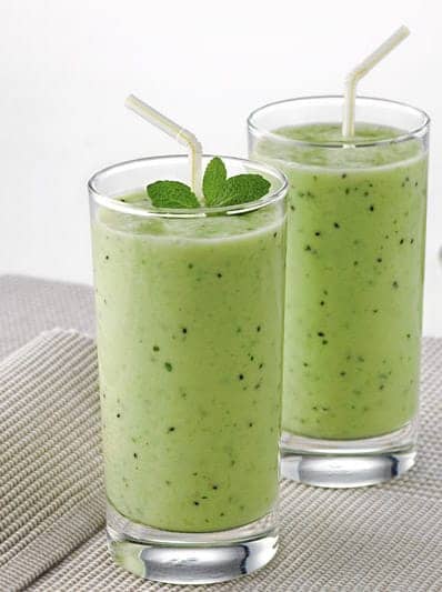 Kiwi-Honeydew Fruit Smoothie