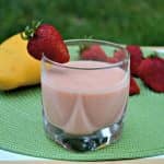 Strawberry mango smoothie