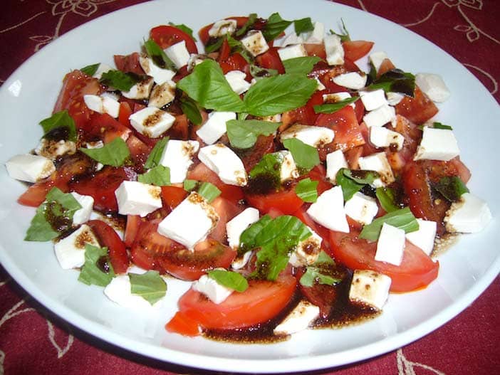 Low-Sugar - Mighty mozzarella and tomato salad