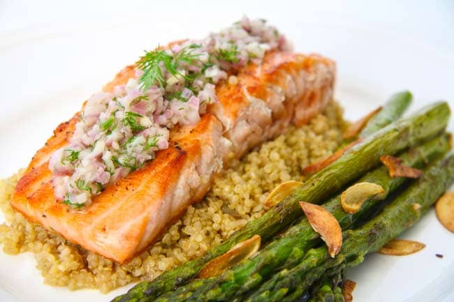 Sugar-Free - Pan-seared salmon with asparagus and quinoa
