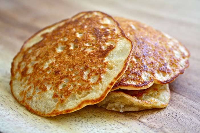 Very berry oatmeal pancakes - No-added sugar