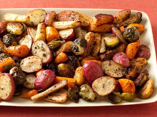 Roasted potatoes and veggies - 6 Ingredients