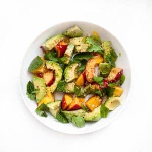 Avocado and nectarine salad - 7 Ingredients
