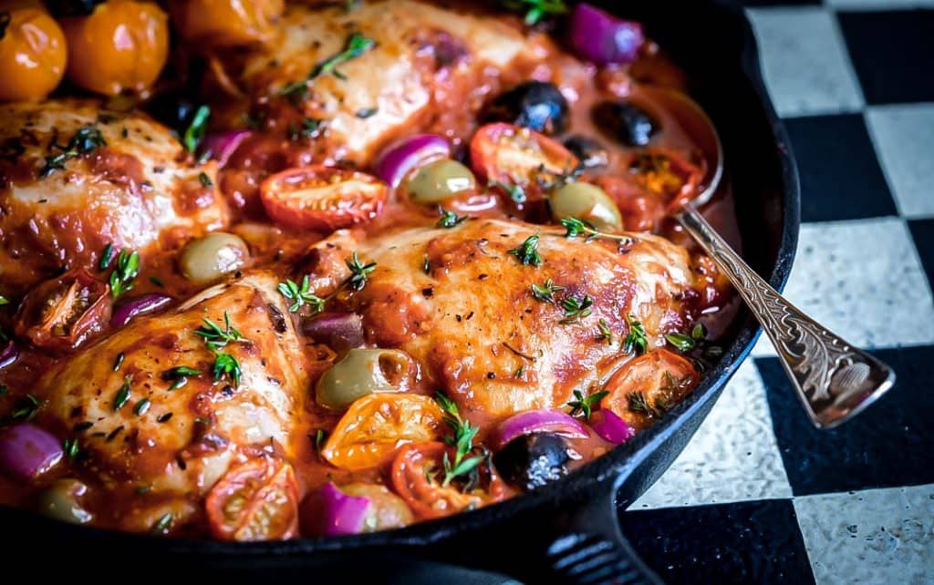  Easy Mediterranean Chicken - 5 Ingredients