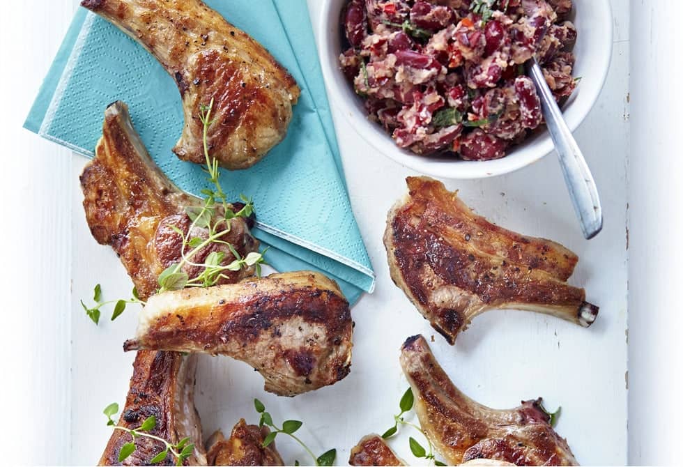 Zesty lamb chops with crushed kidney beans - 7 ingredients