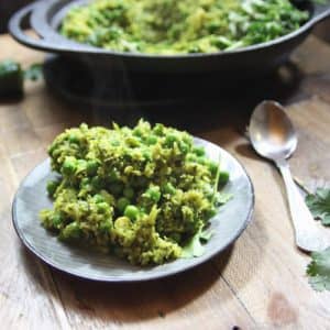 Raw Cauliflower Rice with Fresh Peas and Cumin